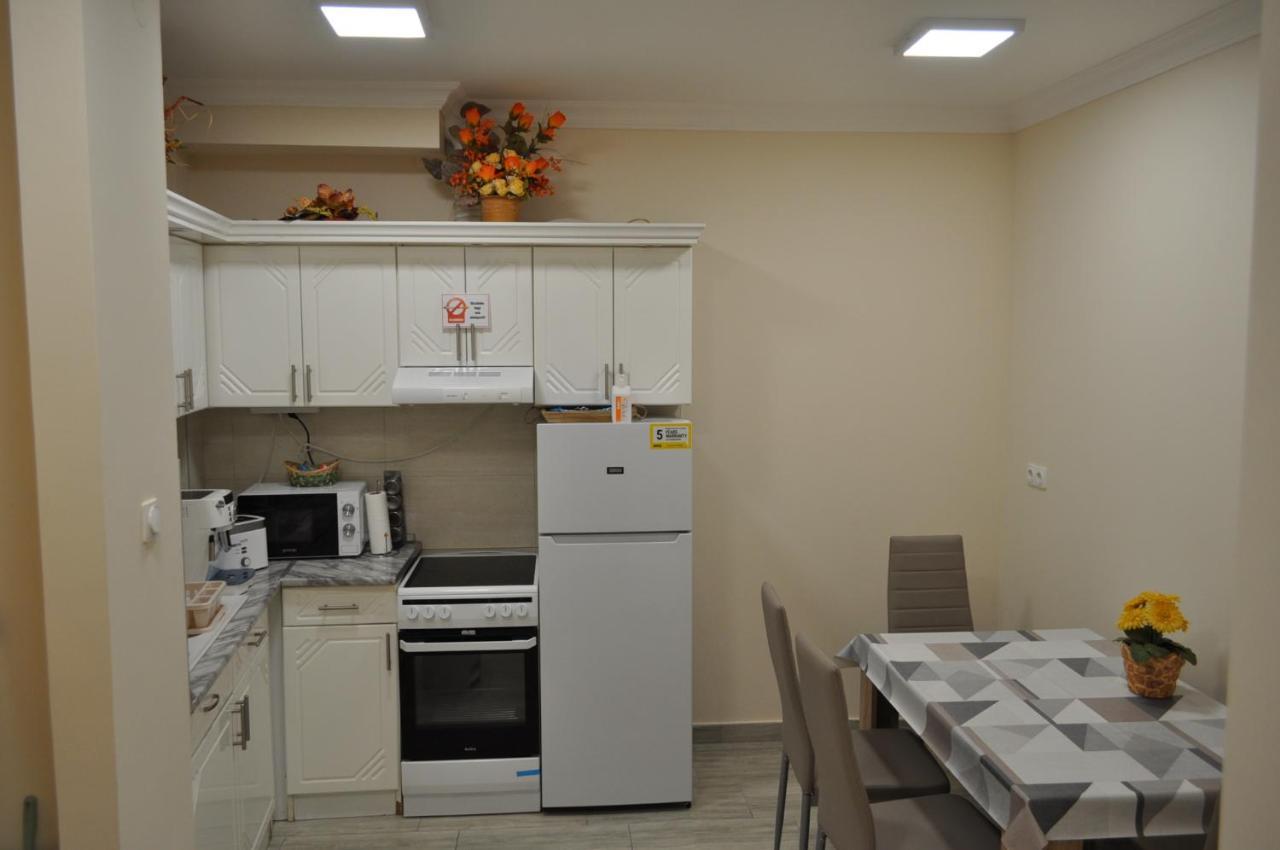 Relax Beach Apartman Hajduszoboszlo Exterior photo